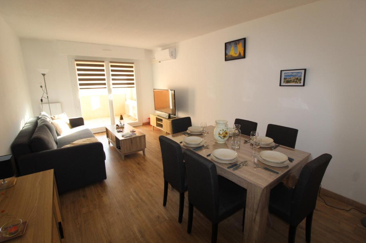 Logement Renove Avec Mobilier 2023 Appartement Avignon Buitenkant foto